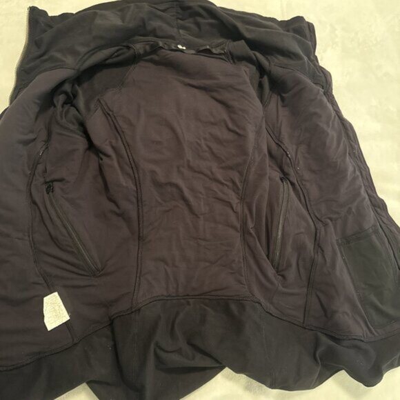 Lululemon Women's Fleece Out Jacket Fabrics and Zipper Vents in Black Size 10 - Picture 6 of 8